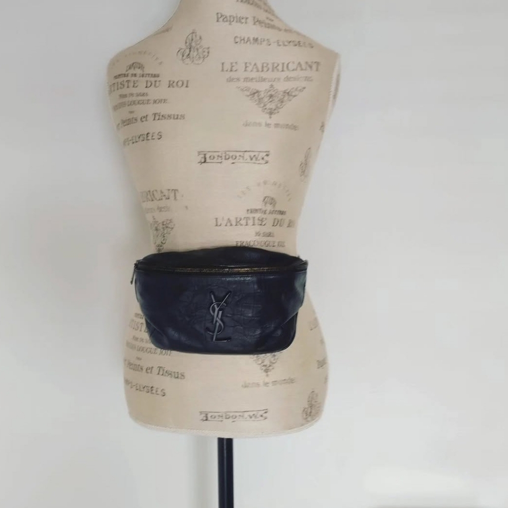 Yves Saint Laurent Black Leather Crossbody/Fanny Pack